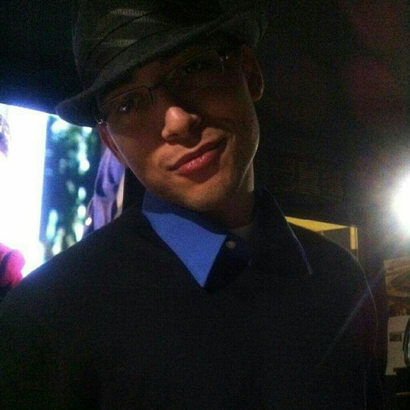 Peace, I'm your Posher... |[ Smiles ]| - Picture 2 of 2